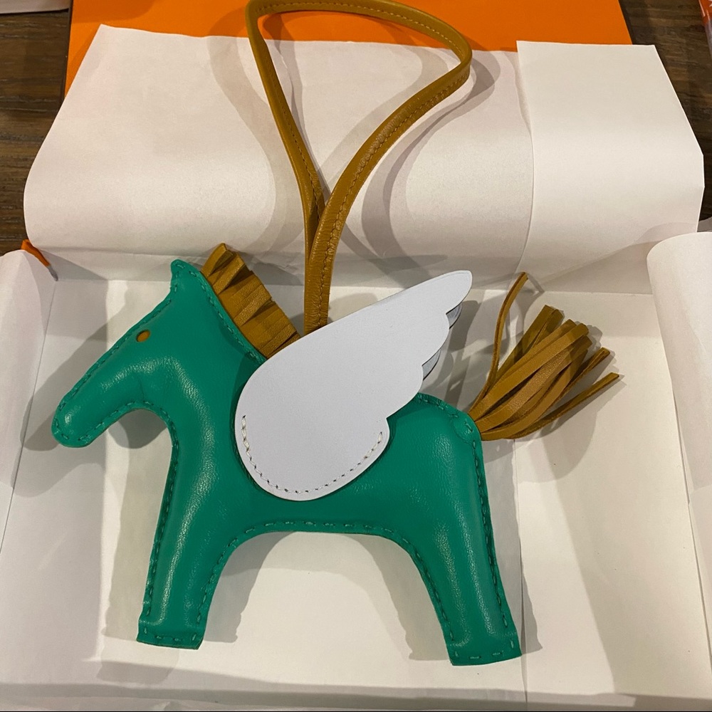❌SOLD❌Hermes Rodeo Pegase MM Bag Charm - Picture 2 of 4